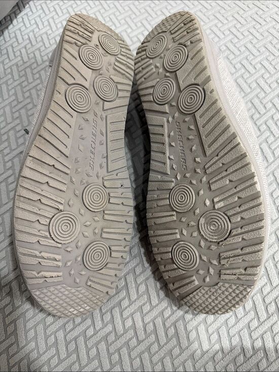 Skechers Men\'s Melson Nela Lightweight Canvas Slip-On Loafers in Gray Size 10